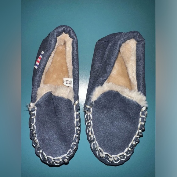 Rivieras & H&M: Brown and Blue Slip-On Shoes Set - Picture 4 of 4